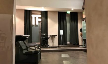 Trostdorf Frisuren : Kosmetikstudio in Leipzig