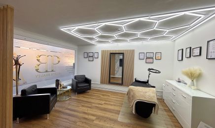 Perys Beauty: Kosmetikstudio in Hamburg