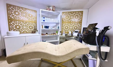 Hair Beauty / Esthétique Coiffeur & Barbier  : Coiffeur à Dijon