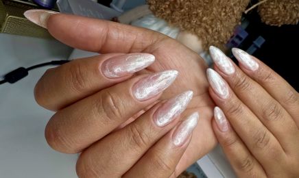 ONGLES INFINI chez Haya Beauty : Manucure à Marseille