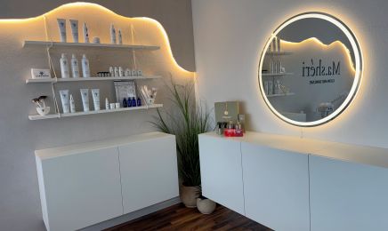 Ma.shéri Glow and Skincare: Kosmetikstudio in Sulzfeld am Main