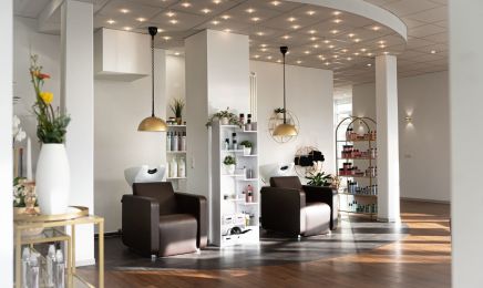 BEYOU Hair and Beauty Salon: Barbershop in Schweinfurt