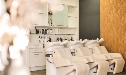 L‘Omari Coiffeur: Kosmetikstudio in Bad Schwartau