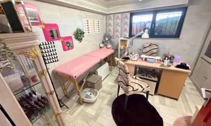 Fifi beauté des ongles : Coiffeur à Dun-sur-Meuse