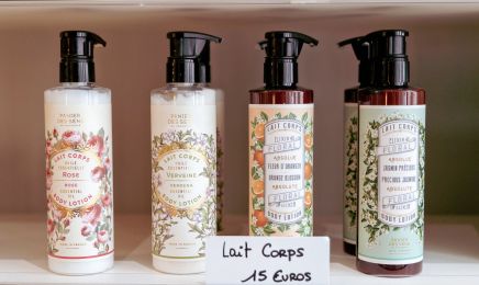 Au Coeur Des Soins : Manucure à Angers