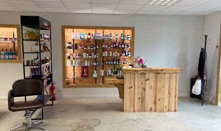 Les ciseaux d’Elodie L : Coiffeur à Thégra