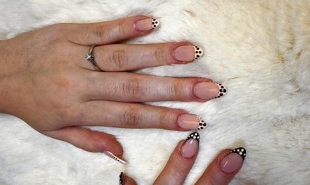 Ongle By M, Rehaussement de cils - Browlift - Nail Art - Pose capsules  : Institut de beauté à Clouange