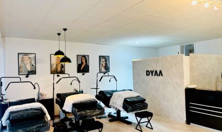 DYAA Beaute Studio: Kosmetikstudio in Schlangen