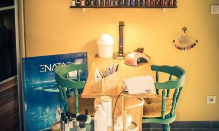 Salon de beauté Anaïs : Institut de beauté à Moulle