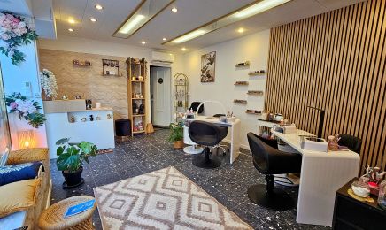Natacha Beauté : Manucure à Le Lavandou