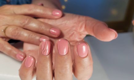 Alina Nails 64 : Manucure à Anglet