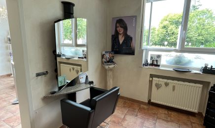 Haargenau : Kosmetikstudio in Wassenberg