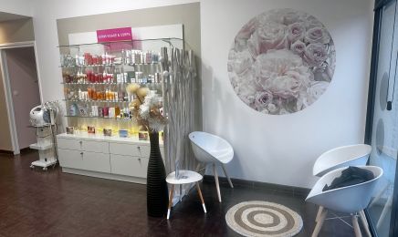 Esthetic Center - Champniers : Institut de beauté à Champniers