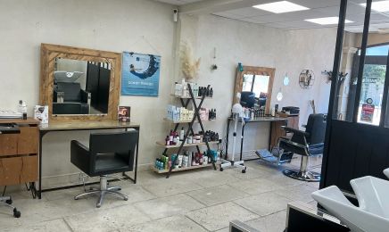 L’atelier Beauty’R - Artisan coiffeur : Manucure à Pierrelatte