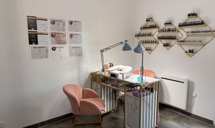 La French Touch  : Manucure à Mollans-sur-Ouvèze