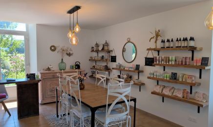 L’atelier de Fanny  : Institut de beauté à Lamarque-Pontacq