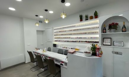 Fleur nails : Institut de beauté à Paris