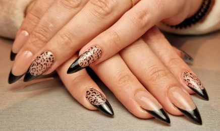 Douce heure des ongles : Manucure à Canéjan