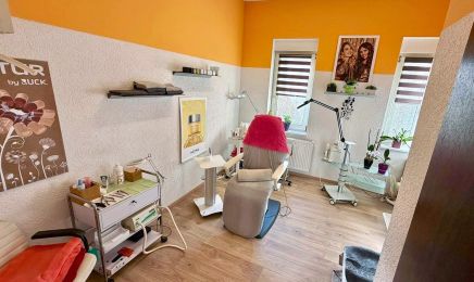 RockHaarBella: Kosmetikstudio in Halle (Saale)