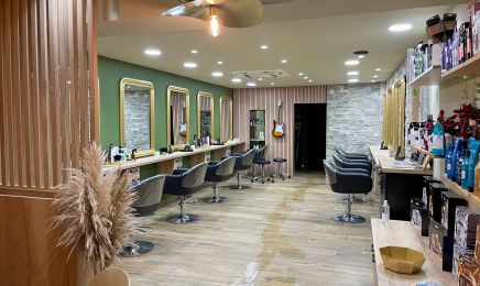 LIA coiffeur  : Institut de beauté à Aubigny-sur-Nère