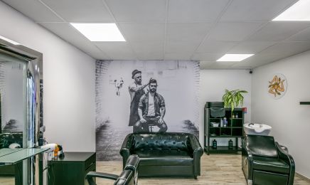 Morello Salvatore  : Coiffeur à Vif