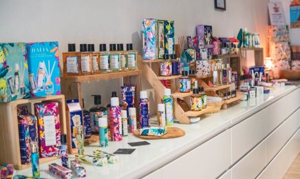 Anesofy Beauté : Manucure à Erre