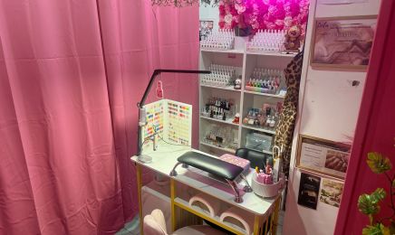 Beauty nails by cha & Mindset tattoo : Manucure à Nice