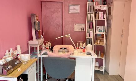 A portée de main by Meggie : Institut de beauté à Awans