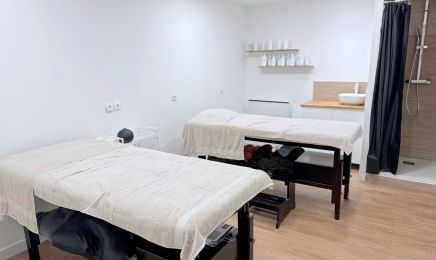 Massaya spa  : Manucure à Auby