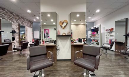 Sheros Friseursalon: Friseur in Koblenz