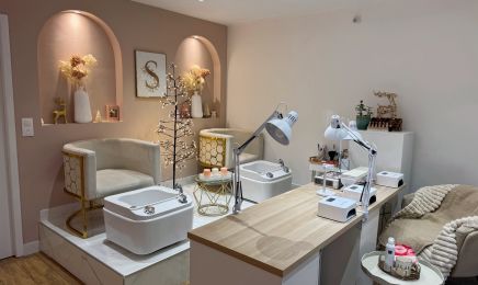 S Glamm institut By Nouna : Coiffeur à Le Loroux-Bottereau