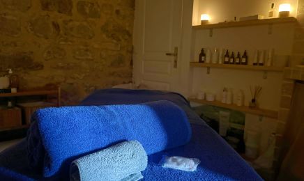 Chateau de pondres : Institut de beauté à Villevieille