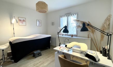 En un Regard : Institut de beauté à Corzé