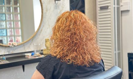 Hair Bar : Kosmetikstudio in Herne