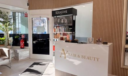 AY Hair &  Beauty: Kosmetikstudio in Duisburg