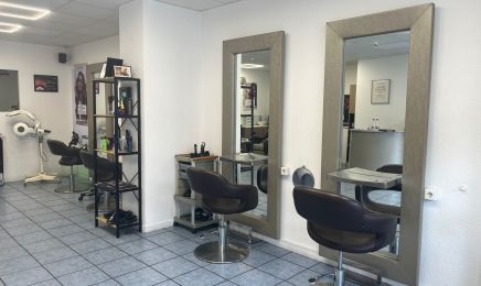 Linea Piu Friseursalon: Kosmetikstudio in Kaarst