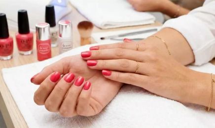  MT Jolis ongles Spa : Coiffeur à Paris
