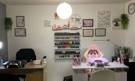 Victoria Élégance & Beauté (Anciennement Victoria Nail’s) & Justine Douceur  : Manucure à Erstein