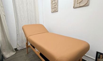 Frey. Ja : Coiffeur à Martigues