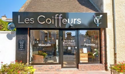 NOUÉ Artisan Coiffeur (Anciennement Les Coiffeurs CY)  : Coiffeur à Démouville 