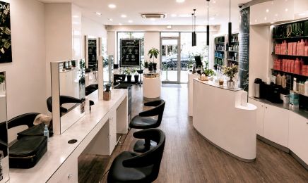 KOME Salon & Spa AVEDA - Rueil-Malmaison : Barbier à Rueil-Malmaison