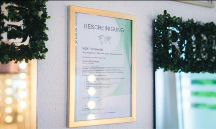 Visagie Rukiye: Tattoo-Künstler in Solingen