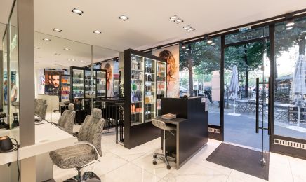 Michel Dervyn - Paris Montparnasse : Barbier à Paris