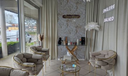 Studio Zénéo & Âme et Soins : Institut de beauté à Toulenne