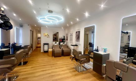 Chloé Hairstylist Chez David Alexandre : Coiffeur à Fréjus