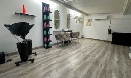 Institut by sabb : Manucure à Venelles
