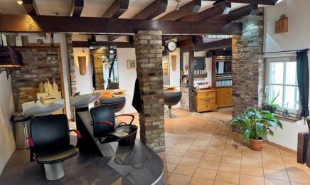 Haarwerkstatt Schröder Filiale Troisdorf: Friseur in Troisdorf