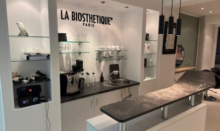 BY STEVE - Hair & Solutions: Friseur in Düsseldorf