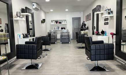 Un Autre Style : Coiffeur à Landiras
