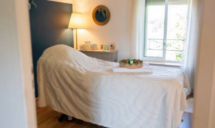 Beauté Pure : Manucure à Saint-Caprais-de-Bordeaux